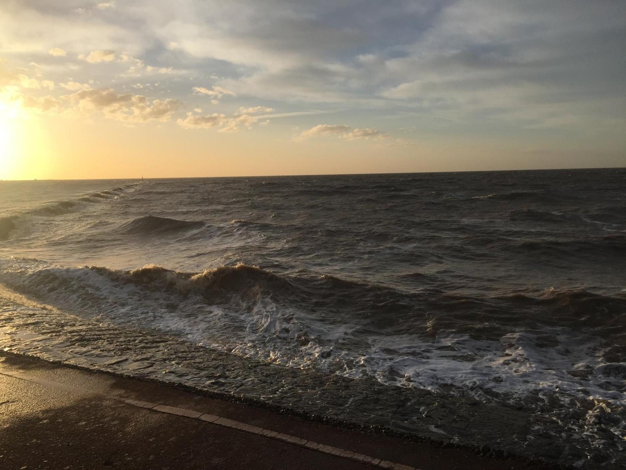 A Wave From It All Great Clacton 외부 사진